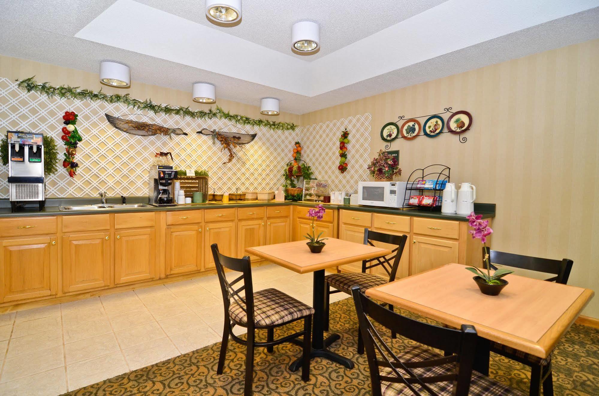 Best Western Hawkinsville Inn & Suites 餐厅 照片