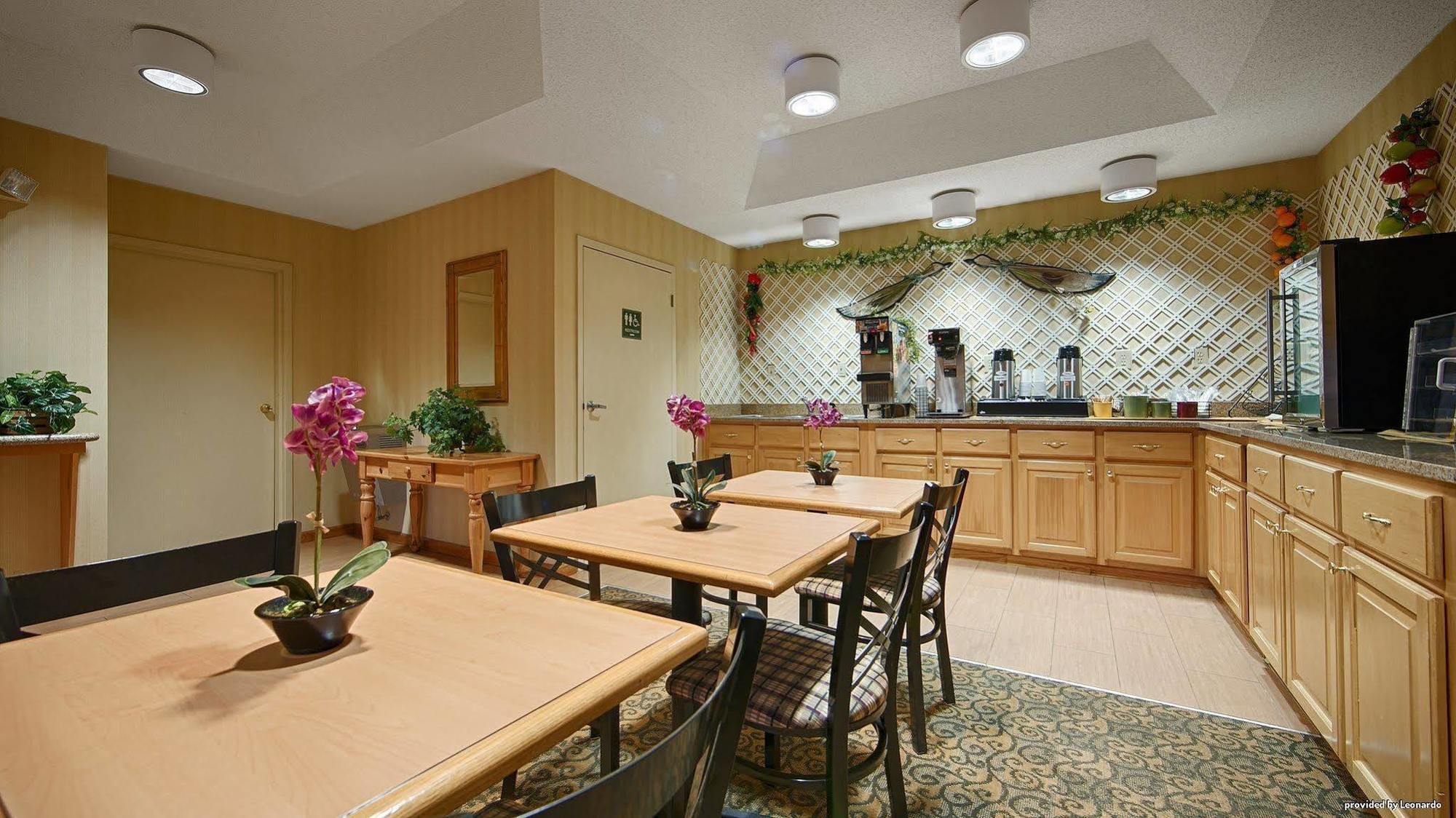 Best Western Hawkinsville Inn & Suites 外观 照片